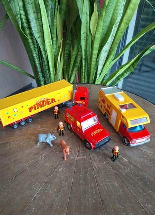 Lot vehicules majokit Cirque Pinder 1/34 1/43 1/60 Majorette, marque: Majorette, état: Très bon état, taille: Taille unique, 40,00 €, 42,70 € Protection acheteurs incluse