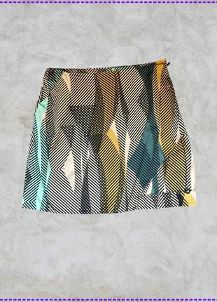 Jupe avec un joli design taille 34, état: Très bon état, taille: XS / 34 / 6, 6,86 €, 7,90 € Protection acheteurs incluse