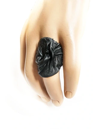 Grote, zwart leren ring - hergebruikt leer - nikkelvrij, état: Très bon état, taille: Ajustable, 7,50 €, 8,58 € Protection acheteurs incluse