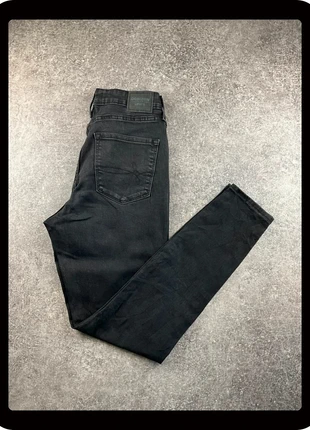 Jean / Pantalon Levi’s Denizen Noir Skinny W29 Très bon État, marque: Levi's, état: Très bon état, taille: M / 38 / 10, 19,99 €, 21,69 € Protection acheteurs incluse