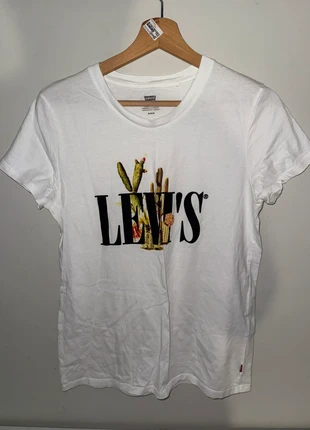 T-shirt Levis blanc – Taille M – Style authentique, marca: Levi's, estado: Muy bueno, tamaño: M / 38 / 10, 10,00 €, 11,20 € Protección al comprador incluida