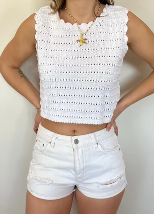 Short en jean blanc M, merk: Pull & Bear, staat: Heel goed, maat: M / 38 / 10, € 8,00, € 9,10 inclusief Kopersbescherming