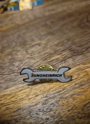 Pins jungheinrich introuvable, staat: Heel goed, € 5,95, € 6,95 inclusief Kopersbescherming
