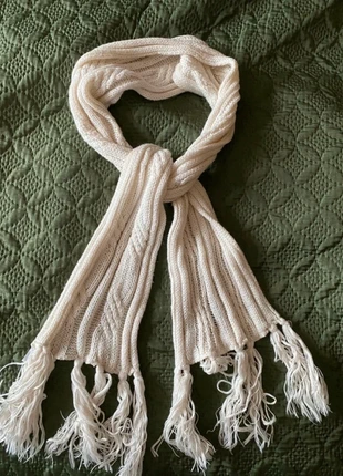 Echarpe blanc crème à franges et torsades, état: Très bon état, 3,00 €, 3,85 € Protection acheteurs incluse