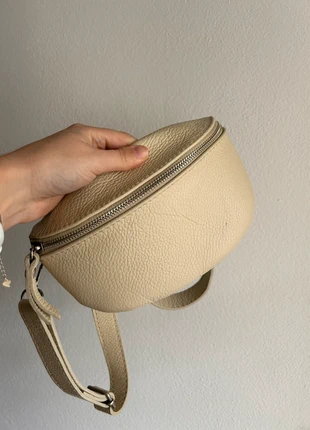 Bauchtasche beige/creme, brand: The Genuine Leather, condizioni: Buone, €9.50, €10.68 include la Protezione acquisti