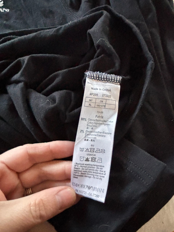 🌸Polo noir XL emporio armani 🌸 - photo numéro 3