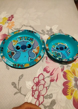Assiette creuse et plate stitch neuve, brand: Stitch, condizioni: Nuovo con cartellino, taglia: 3 anni / 98 cm, €5.00, €5.95 include la Protezione acquisti