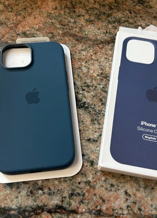 Cover iPhone 15 silicone case MagFase, marque: Cover, état: Très bon état, 14,50 €, 15,93 € Protection acheteurs incluse