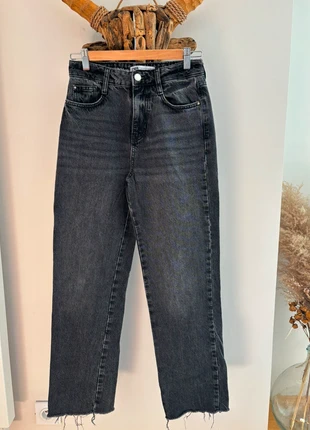 🔥Jean droit taille haute •Zara•, marque: Zara, état: Très bon état, taille: XS / 34 / 6, 9,90 €, 11,10 € Protection acheteurs incluse