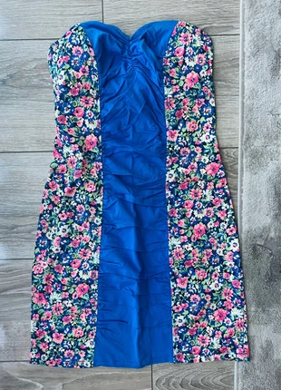 Vestido Bershka M, marca: Bershka, estado: Novo sem etiquetas, tamanho: M / 38 / 10, €10.00, €11.20 inclui Proteção do Comprador