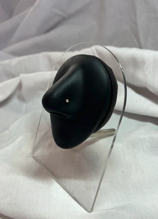 Piercing nez, condizioni: Nuovo senza cartellino, €6.00, €7.00 include la Protezione acquisti