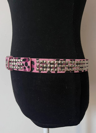 Ceinture rose imprimée léopard neuve avec clous argentés, état: Neuf avec étiquette, taille: Ajustable, 6,50 €, 7,53 € Protection acheteurs incluse
