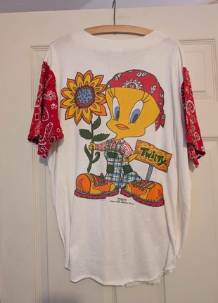 Rare vintage 1994 Tweety Pie Shirt, brand: Freeze, condition: Very good, size: XL, £45.00, £47.95 includes Buyer Protection