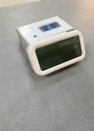 Svegli digitale nuova, merk: lcd smartlight, staat: Nieuw met prijskaartje, € 6,00, € 7,00 inclusief Kopersbescherming