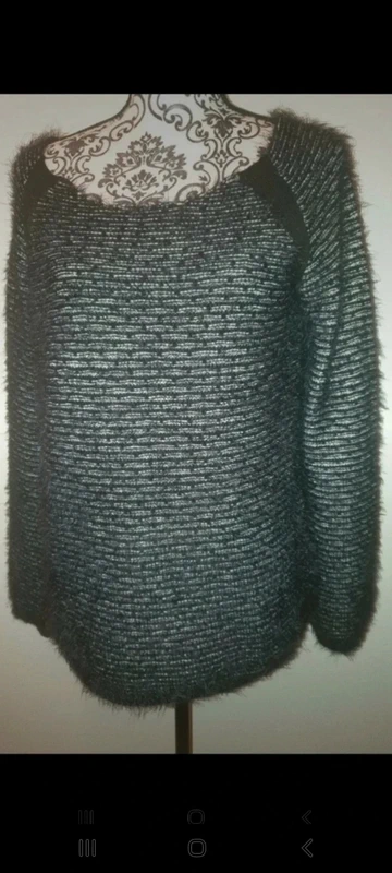 Pull vendu à l unité ou en lot - photo numéro 8
