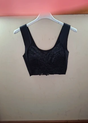 Sloggi Lace Crop Top – Black Floral Lace (Size S), marca: Ouno, estado: Muito bom, tamanho: S / 36 / 8, €4.00, €4.90 inclui Proteção do Comprador