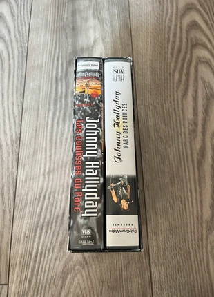 coffret vhs johnny hallyday parc des princes 93, staat: Nieuw zonder prijskaartje, € 5,00, € 5,95 inclusief Kopersbescherming