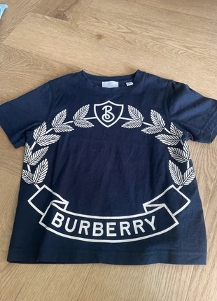 Burberry shirt als nieuw, marque: Burberry, état: Très bon état, taille: 4 ans / 104 cm, 45,00 €, 47,95 € Protection acheteurs incluse