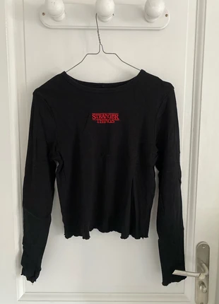 haut noir m - stranger things, marca: Stranger Things, estado: Muito bom, tamanho: M / 38 / 10, €4.00, €4.90 inclui Proteção do Comprador