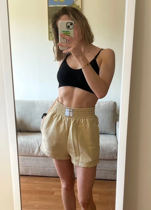 Short Manola, marke: MANOLA, zustand: Sehr gut, größe: XS / 34 / 6, 10,00 €, 11,20 € inklusive Vinted-Käuferschutz