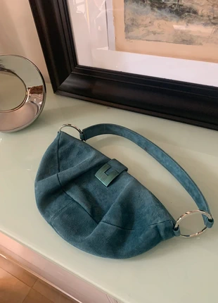 Magnifique sac rétro turquoise en daim, marque: Carmen Poveda, état: Très bon état, 12,00 €, 13,30 € Protection acheteurs incluse