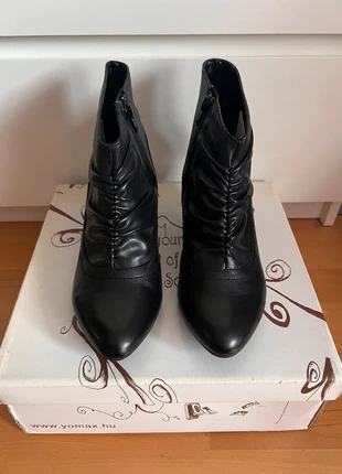 Alessandro Bonciolini schwarze Stiefletten, marke: Alessandro Bonciolini, zustand: Sehr gut, größe: 38, 13,00 €, 14,35 € inklusive Vinted-Käuferschutz