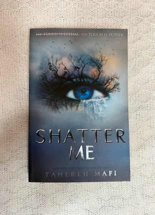 Shatter me - Tahereh Mafi, staat: Heel goed, € 6,50, € 7,53 inclusief Kopersbescherming