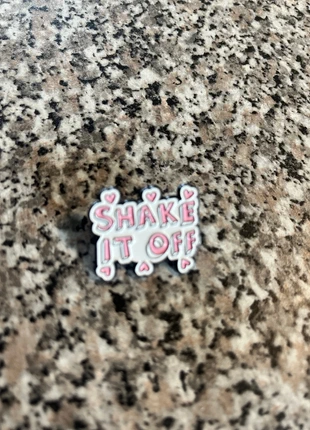 Pin Taylor Swift, marque: Taylor Swift, état: Neuf sans étiquette, 4,00 €, 4,90 € Protection acheteurs incluse