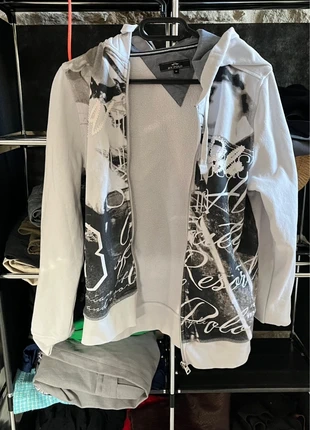 Veste sweat a zip blanc et noir a paillettes signé HV polo taille M, marque: HV Polo, état: Très bon état, taille: M / 38 / 10, 8,00 €, 9,10 € Protection acheteurs incluse