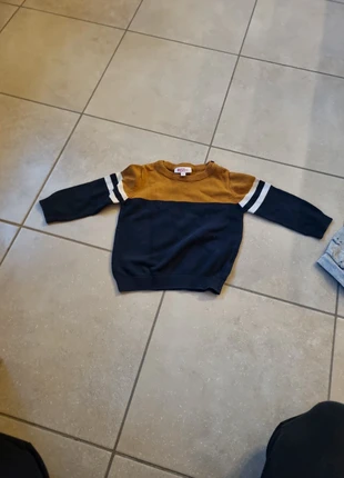 Pull maat 80, marca: BESTies, estado: Muito bom, tamanho: 12-18 meses / 80 cm, €1.50, €2.28 inclui Proteção do Comprador