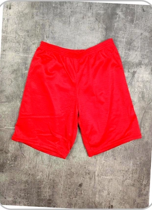 short rouge champion a maille vintage taille L femme, marke: Champion, zustand: Sehr gut, größe: L / 40 / 12, 4,00 €, 4,90 € beinhaltet Vinted-Käuferschutz Pro