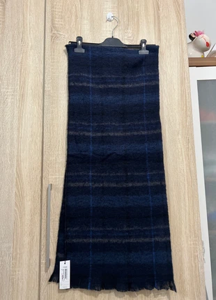 Écharpe pour homme.Selected Homme, merk: Selected Homme, staat: Nieuw met prijskaartje, € 15,00, € 16,45 inclusief Kopersbescherming