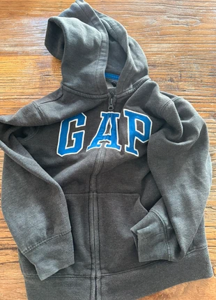 Felpa gap, marke: GAP, zustand: Zufriedenstellend, größe: 7 Jahre / 122, 2,00 €, 2,80 € inklusive Vinted-Käuferschutz