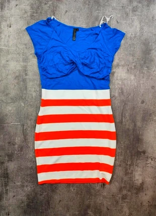 robe vintage usa rainbow bleu et rouge taille 38 / M, marke: Vintage Dressing, zustand: Sehr gut, größe: M / 38 / 10, 15,00 €, 16,45 € inklusive Vinted-Käuferschutz