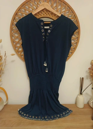 Vestido corto azul marino de Women’secret con ojetes y flecos, talla M, marque: Women'secret, état: Très bon état, taille: M / 38 / 10, 15,00 €, 16,45 € Protection acheteurs incluse