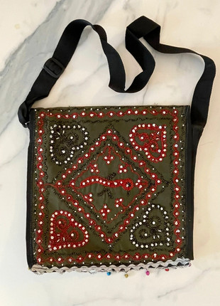 Borsa indiana con ricami tradizionali, marque: India, état: Très bon état, 6,00 €, 7,00 € Protection acheteurs incluse