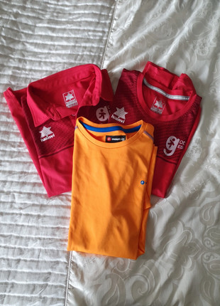 3 sports tops, marque: luanvi, état: Bon état, taille: XS, 3,00 €, 3,85 € Protection acheteurs incluse