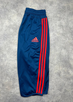 Short Adidas long | Taille S | Couleur Marine, Rouge, marque: adidas, état: Très bon état, taille: S, 10,00 €, 11,20 € Protection acheteurs (Pro) incluse