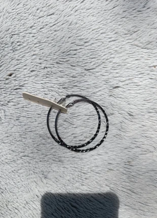 Jolis anneaux noirs argentés neufs, marca: Noir, estado: Novo com etiquetas, €2.00, €2.80 inclui Proteção do Comprador