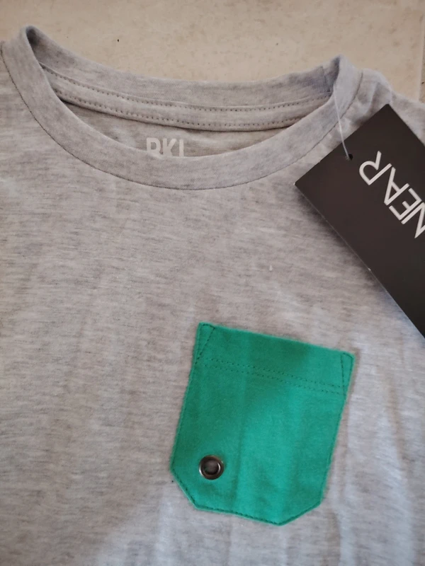 Pull garçon - photo numéro 2