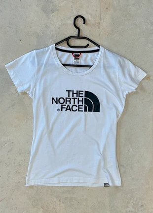 The North Face Retro Outdoor Tee – Classic Urban Explorer Style, marca: The North Face, estado: Muy bueno, tamaño: S / 36 / 8, 14,00 €, 15,40 € Protección al comprador incluida