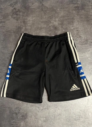 Short de sport adidas | noir et bleu avec logo brodé blanc | en bon état et avec 2 poches, brand: adidas, condition: Good, size: 12 years / 152 cm, €2.00, €2.80 includes Buyer Protection