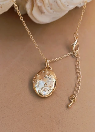 Collar relicario ovalado labrado/ guardapelo/ medallon, brand: Acer inox, condizioni: Nuovo senza cartellino, €16.00, €17.50 include la Protezione acquisti