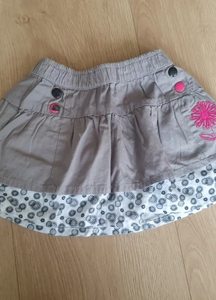 Jupe grise et fuchsia, brand: Pick Ouic, condition: Good, size: 3-6 months / 62 cm, €1.50, €2.28 includes Buyer Protection