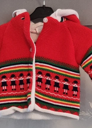 Vestje rood maat 62, marca: C&A, estado: Muy bueno, tamaño: 3-6 meses / 62 cm, 2,25 €, 3,06 € Protección al comprador incluida