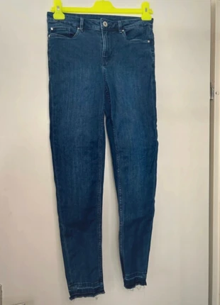 Dames skinny jeans merk Esmara maat 38, marque: Esmara, état: Bon état, taille: M / 38 / 10, 2,00 €, 2,80 € Protection acheteurs incluse