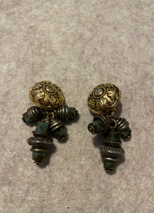 Boucles d’oreilles à clip, doré, style baroque, pierre verte et détails doré, zustand: Sehr gut, 3,00 €, 3,85 € inklusive Vinted-Käuferschutz