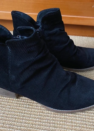 Bottines nubuck noir Tamaris, brand: Tamaris, condition: Very good, size: 37, €15.00, €16.45 includes Buyer Protection