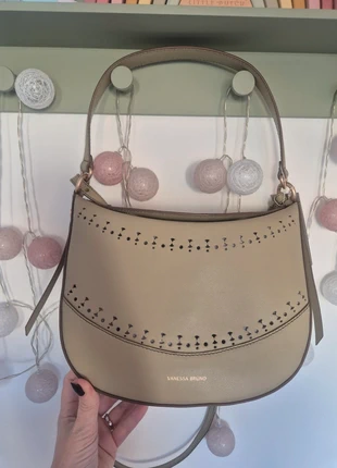Sac cuir daily Vanessa Bruno, marque: Vanessa Bruno, état: Neuf avec étiquette, 179,00 €, 188,65 € Protection acheteurs incluse