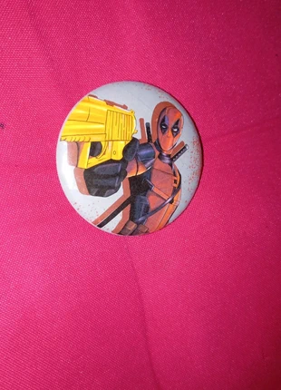 Button Pin -Deadpool, marca: Deadpool, estado: Muito bom, €2.50, €3.33 inclui Proteção do Comprador